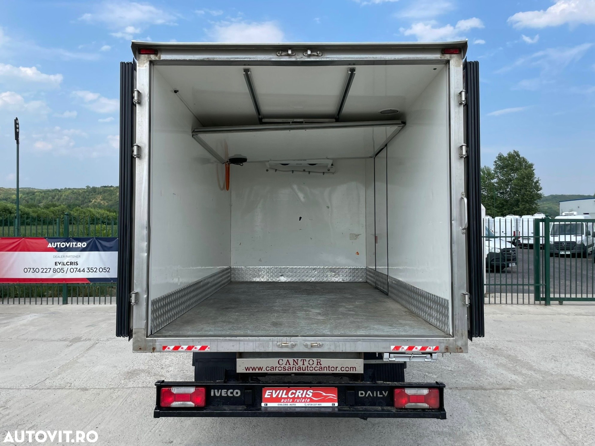 Iveco Daily 3.0 D FRIGORIFIC 2 COMP - 15