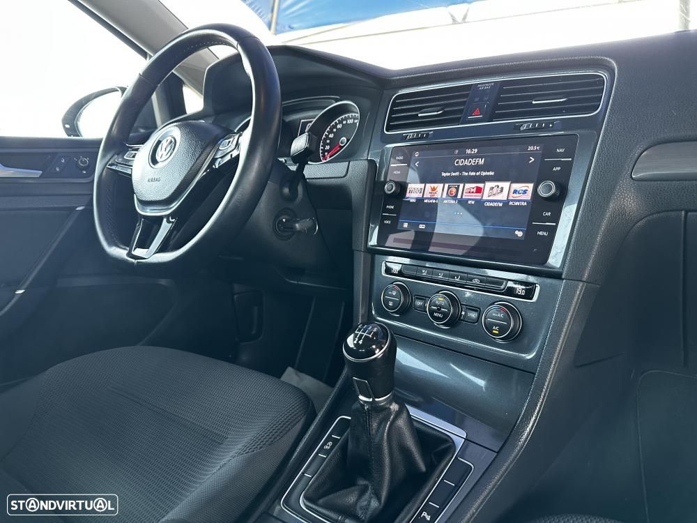 VW Golf Variant 1.6 TDi Confortline - 43