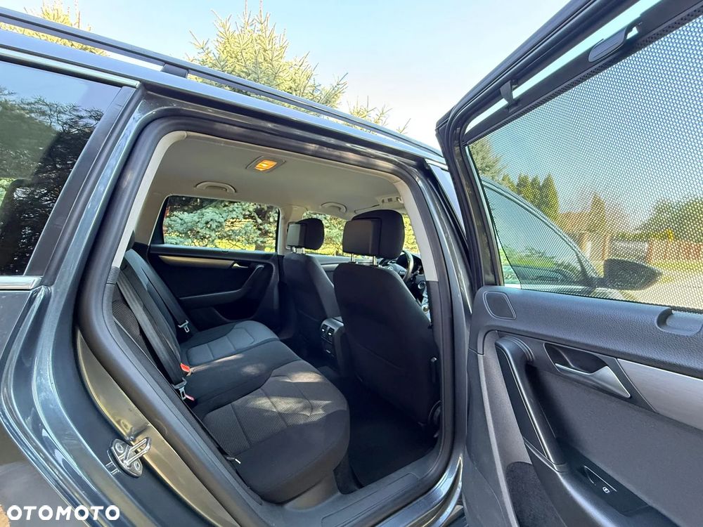 Volkswagen Passat 2.0 TDI Highline DSG - 31