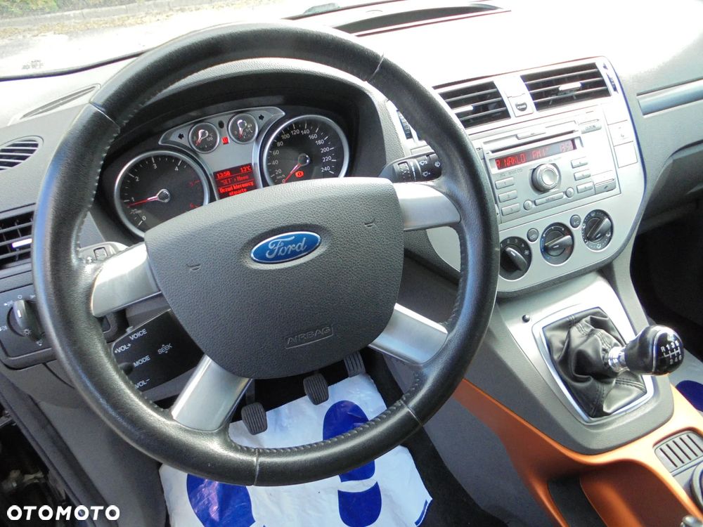 Ford Kuga 2.0 TDCi 2x4 Trend - 7