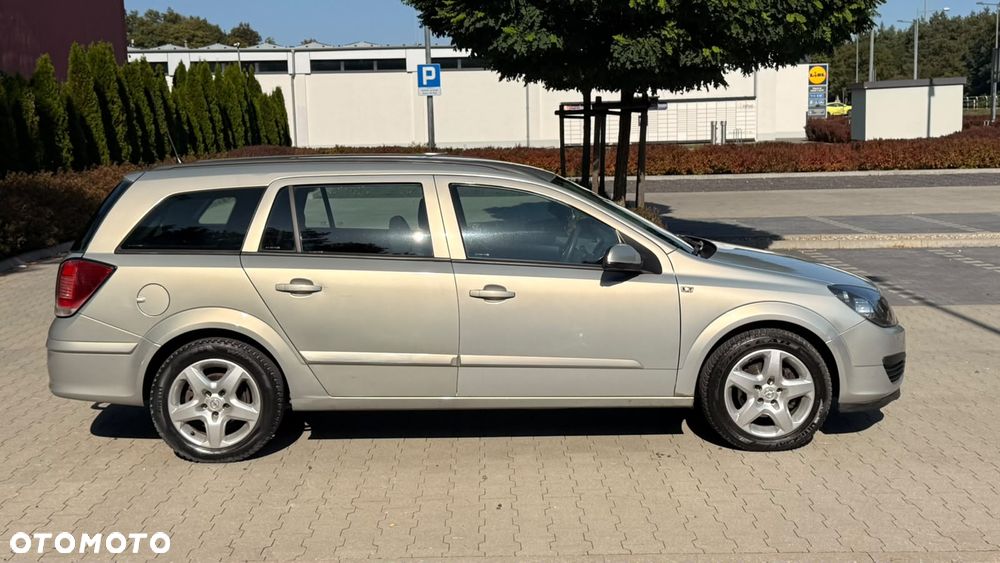 Opel Astra 1.8 Sport - 22