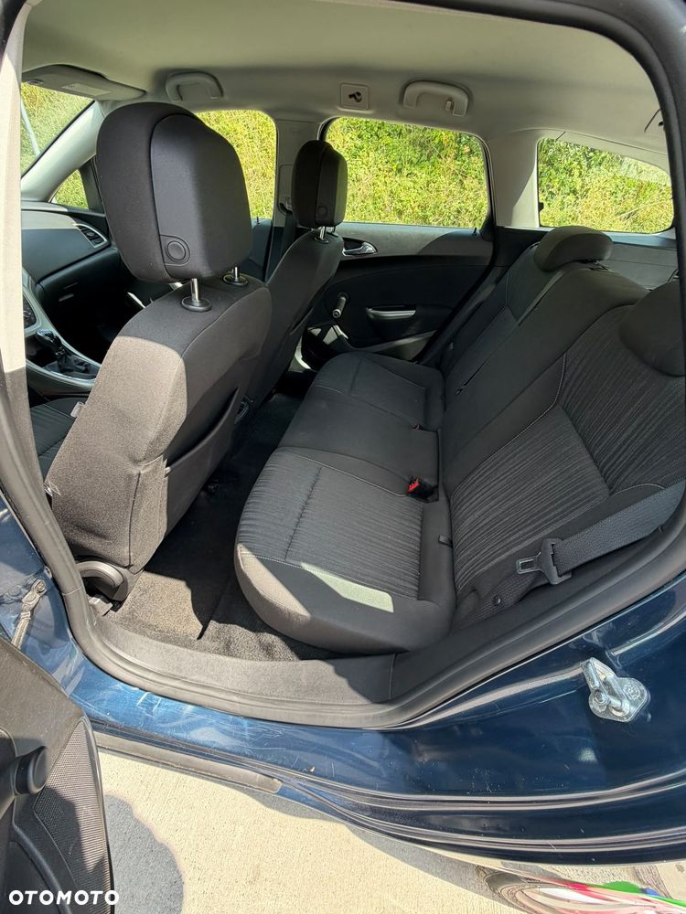 Opel Astra 1.4 Turbo - 12