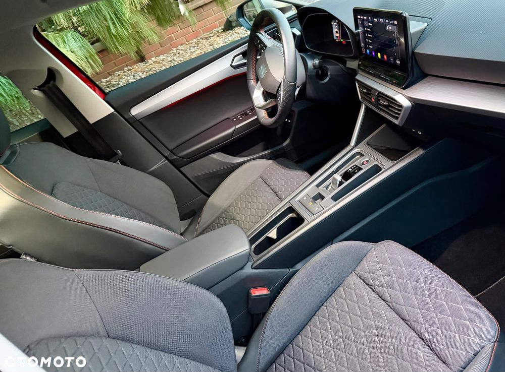 Seat Leon 1.5 e-Hybrid DSG FR Black Edition - 9