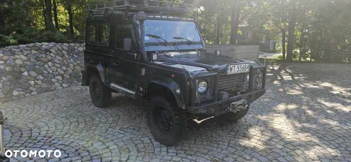 Land Rover Defender - 2