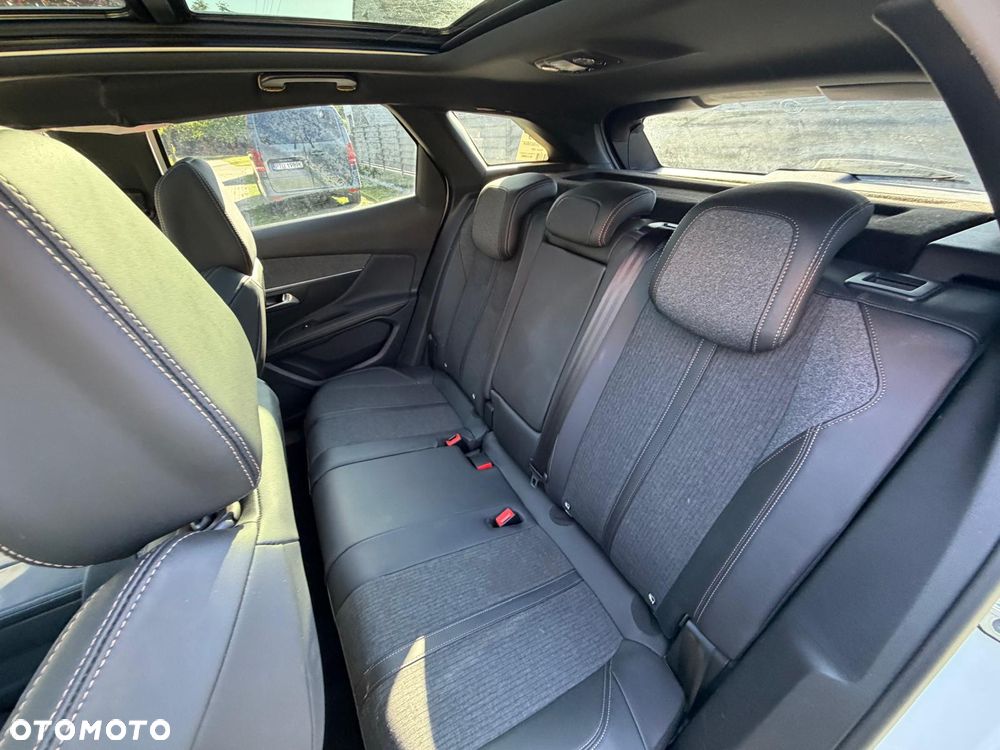 Peugeot 3008 1.2 PureTech Allure S&S - 12