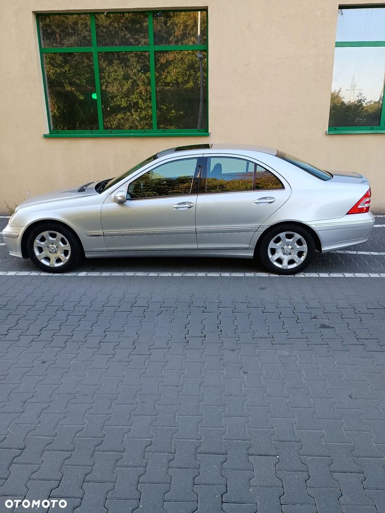 Mercedes-Benz Klasa C 180 Kompressor Automatik Elegance - 3