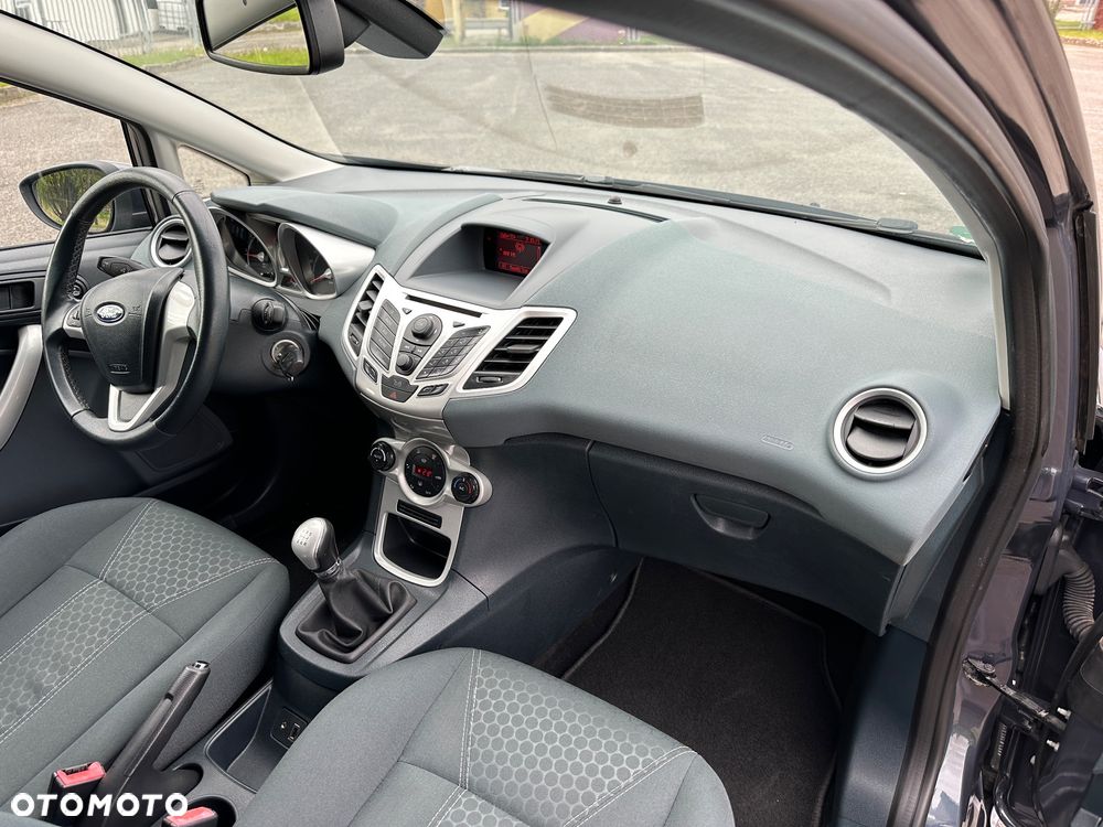 Ford Fiesta 1.25 Titanium EU5 - 25