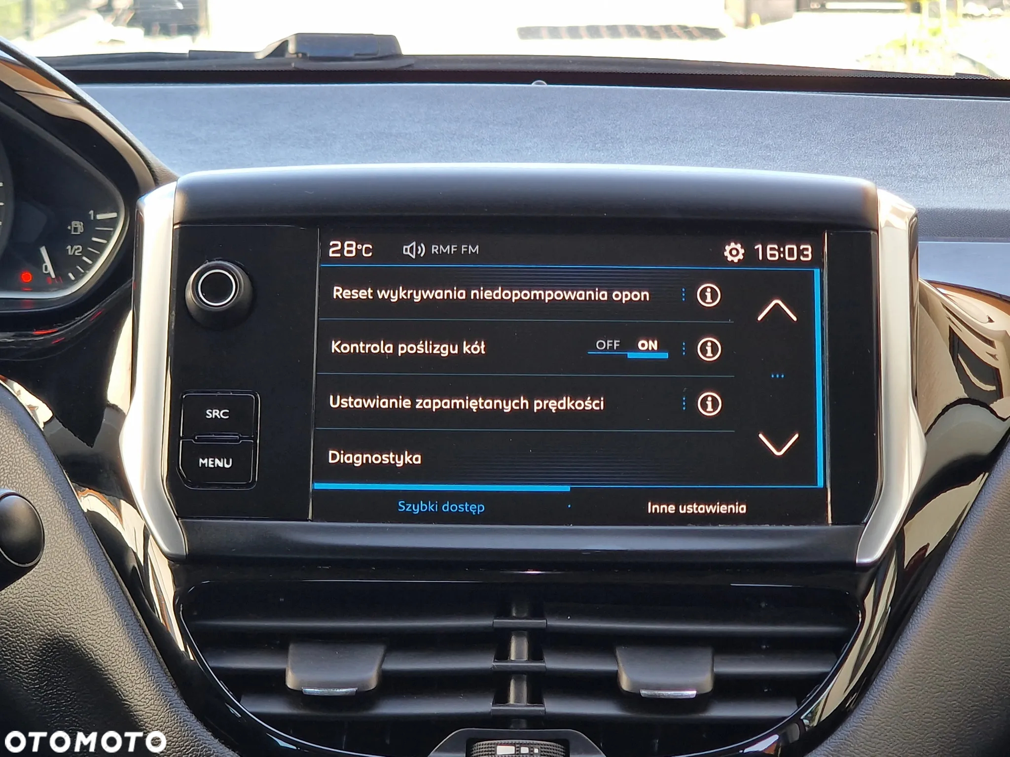 Peugeot 208 1.2 PureTech Allure - 30