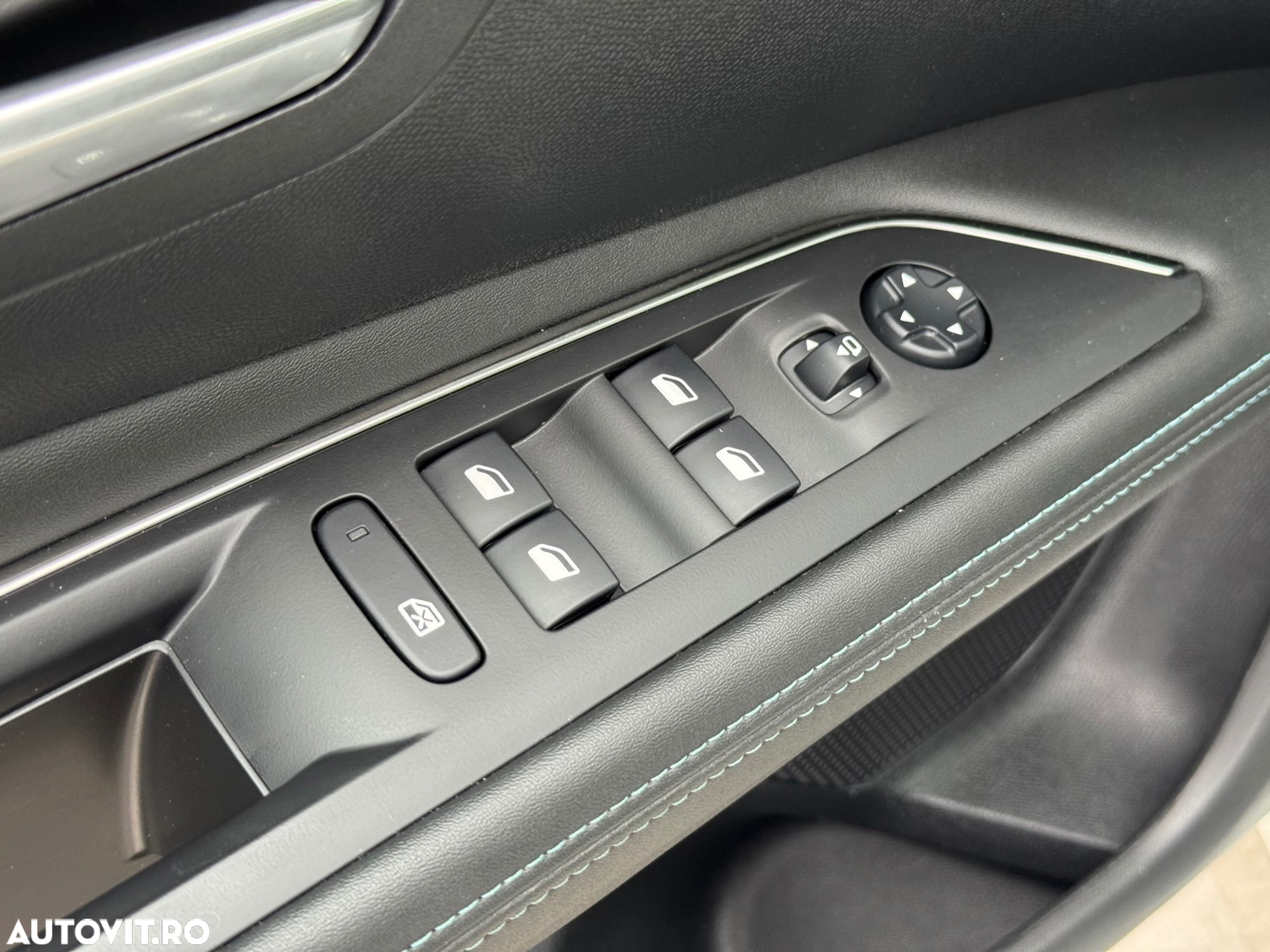 Peugeot 3008 BlueHDi 130 Stop & Start EAT8 Roadtrip - 27