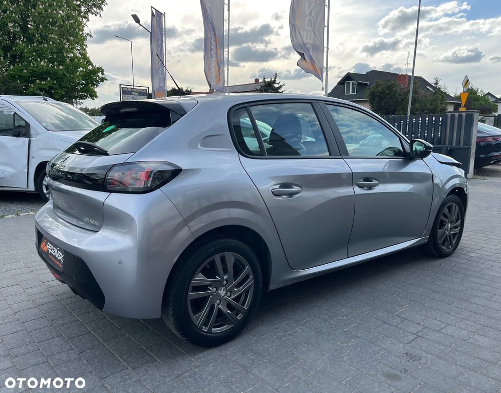Peugeot 208 - 6