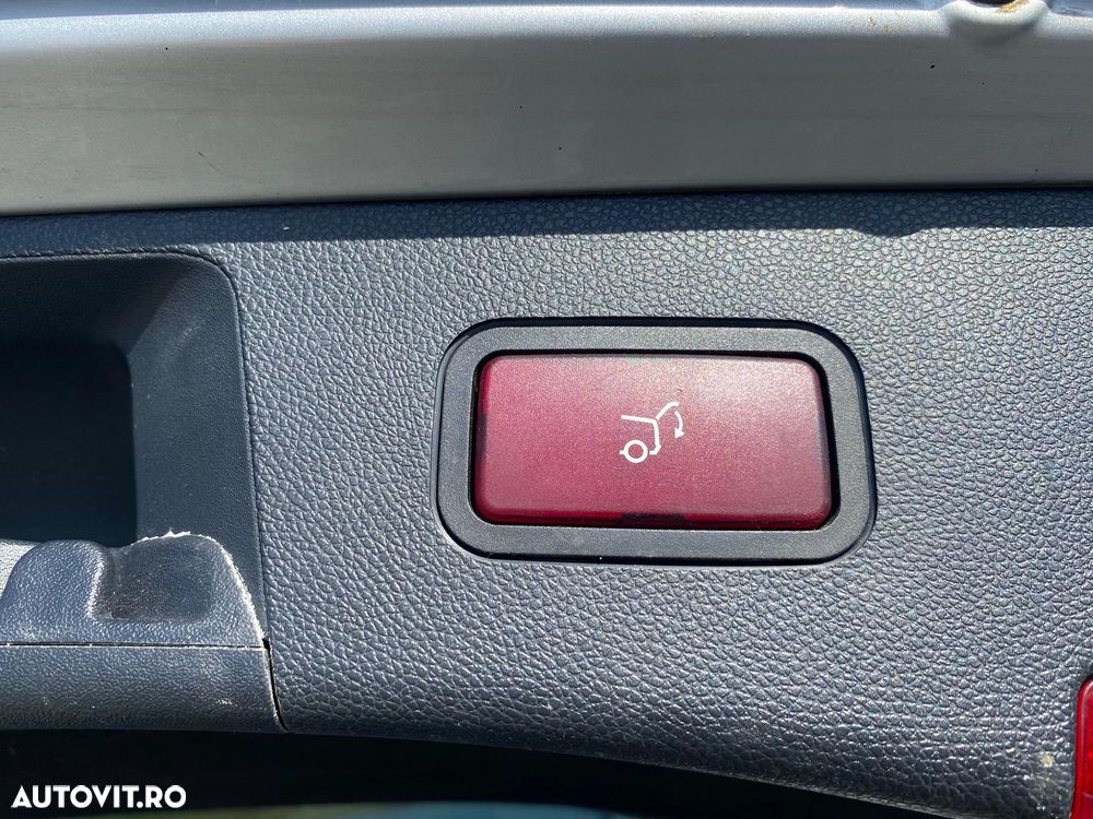 Mercedes-Benz E 350 CDI 4MATIC BlueEfficiency Aut. - 33