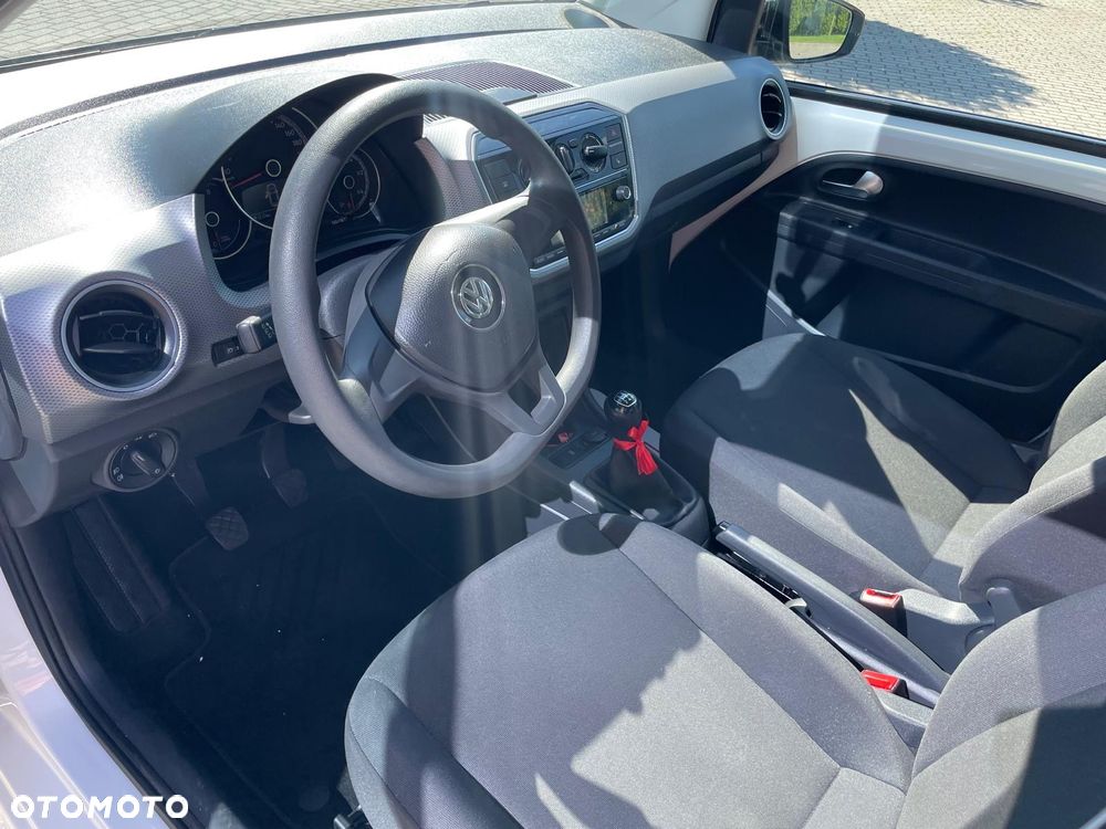 Volkswagen up! 1.0 move - 10