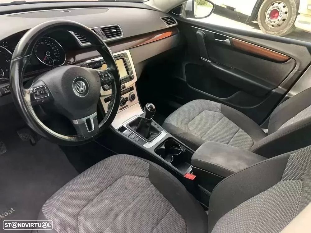 VW Passat 2.0 TDI Highline - 5