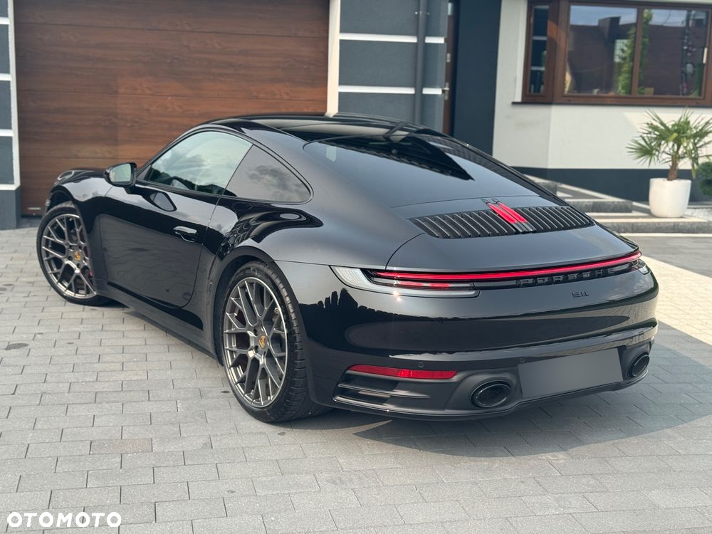 Porsche 911 Carrera 4S - 27