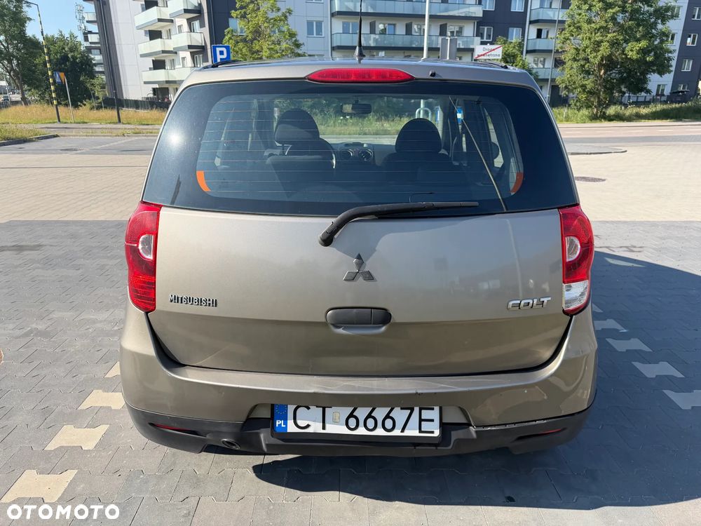 Mitsubishi Colt 1.3 Invite - 14
