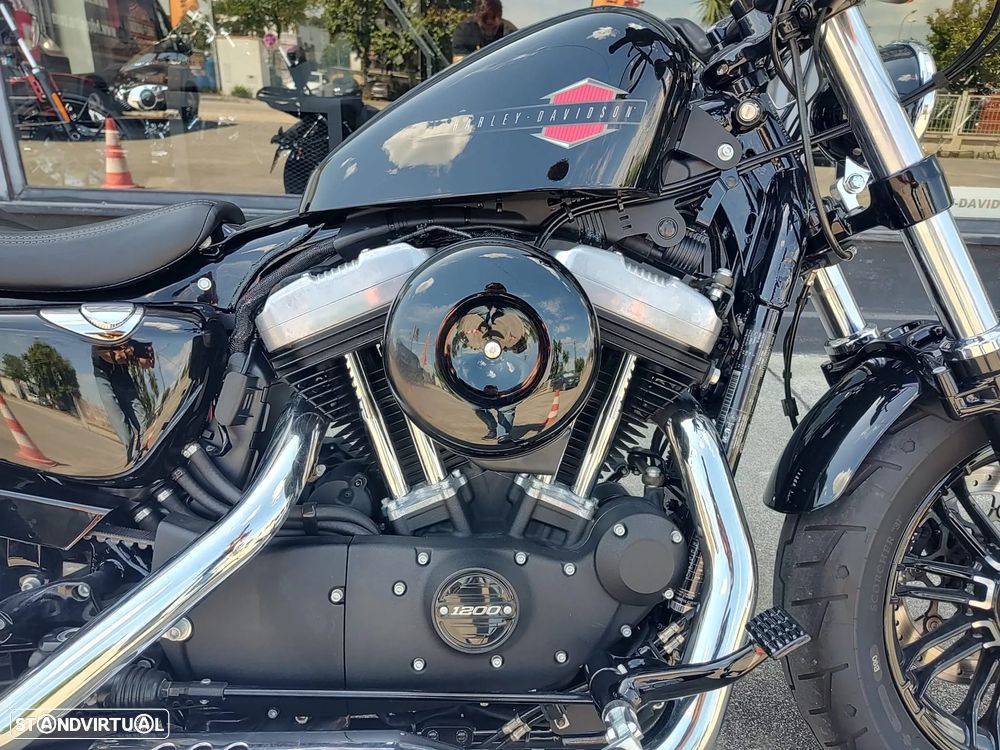 Harley-Davidson Sportster XL 1200X FORTY-EIGHT - 11