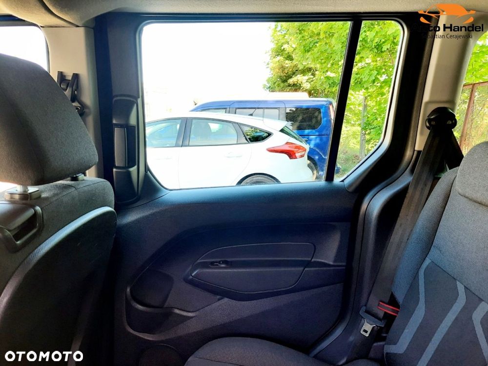 Ford Tourneo Connect - 36