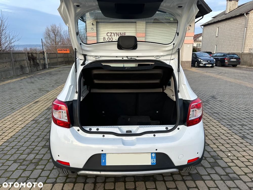 Dacia Sandero Stepway TCe 90 (S&S) Celebration - 14