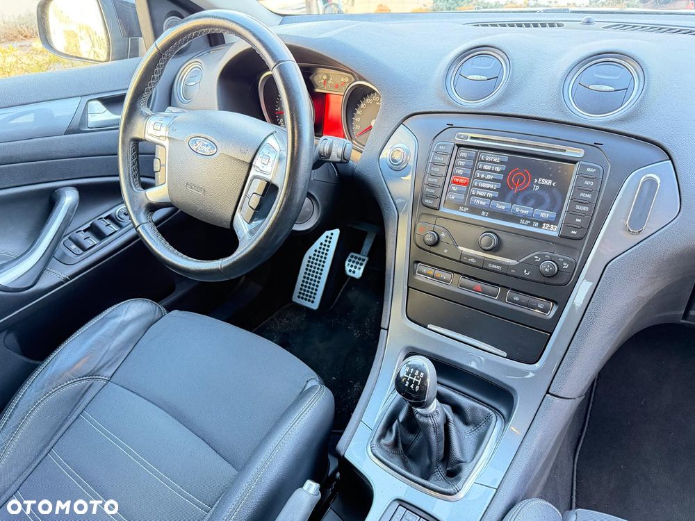 Ford Mondeo 1.6 T Platinium X Plus (Titanium) - 13