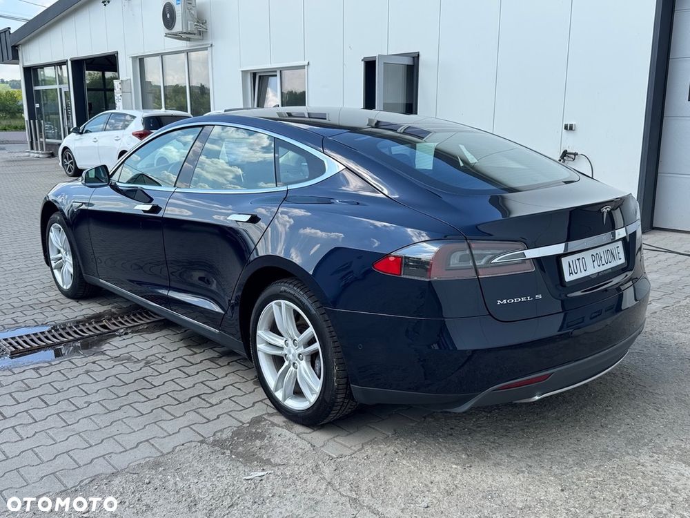 Tesla Model S 85 - 4