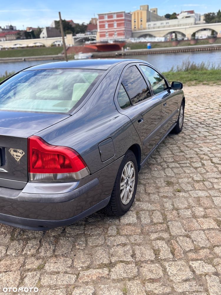 Volvo S60 - 4