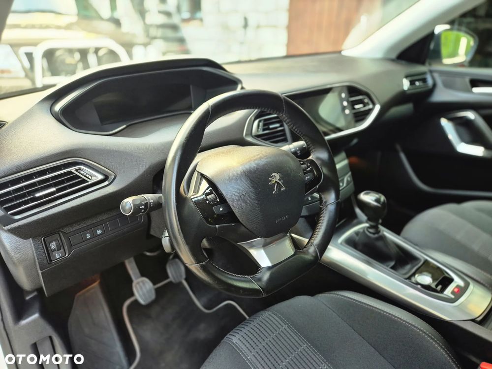 Peugeot 308 1.5 BlueHDi Active Pack S&S - 17