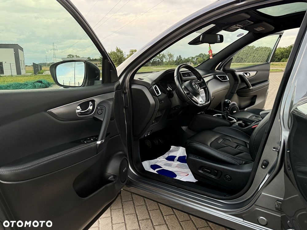 Nissan Qashqai 1.3 DIG-T Tekna+ - 23