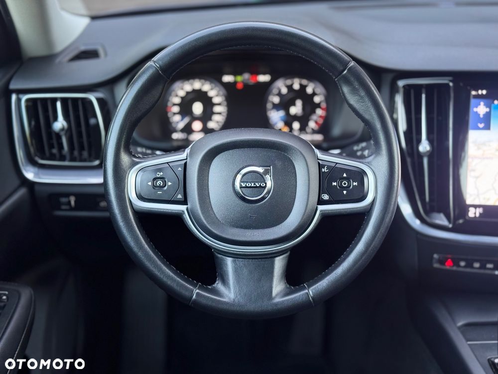 Volvo V60 B3 B DKG Momentum Pro - 5
