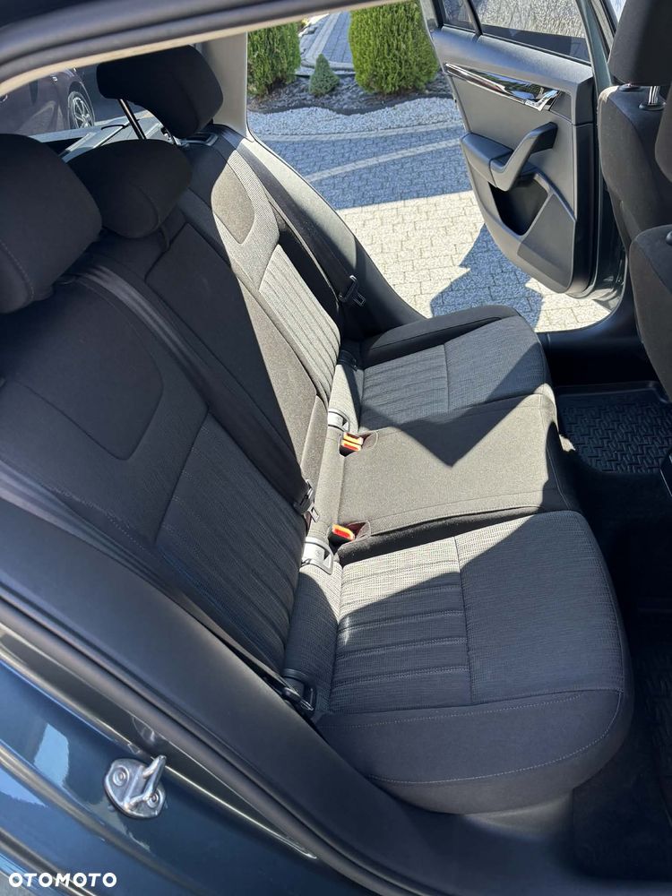 Skoda Octavia 1.6 TDI Ambition - 12