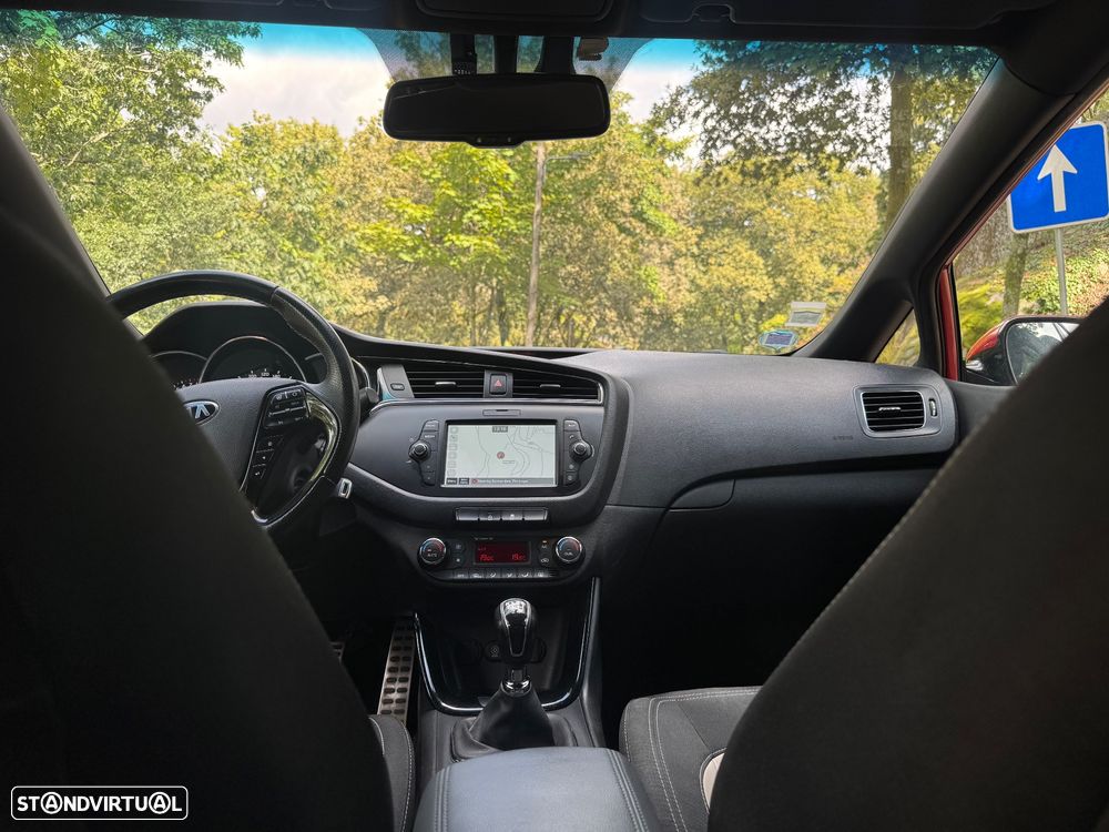 Kia Ceed SW 1.0 T-GDI GT Line - 16