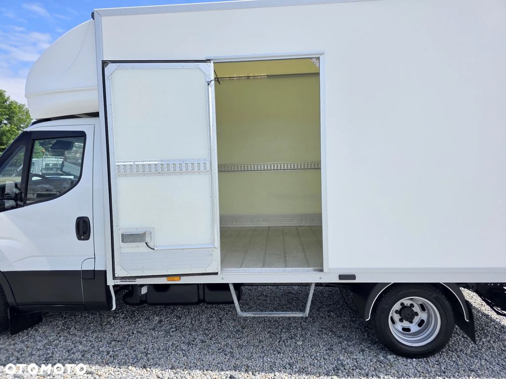 Iveco IVECO 35-180 3.0 HPI 180 KONNY KONTENER 4.2 M WINDA KLIMA 8 BIEGÓW HIMATIC WEBASTO BLIŹNIAKI DO 3.5 T WINDA - 27