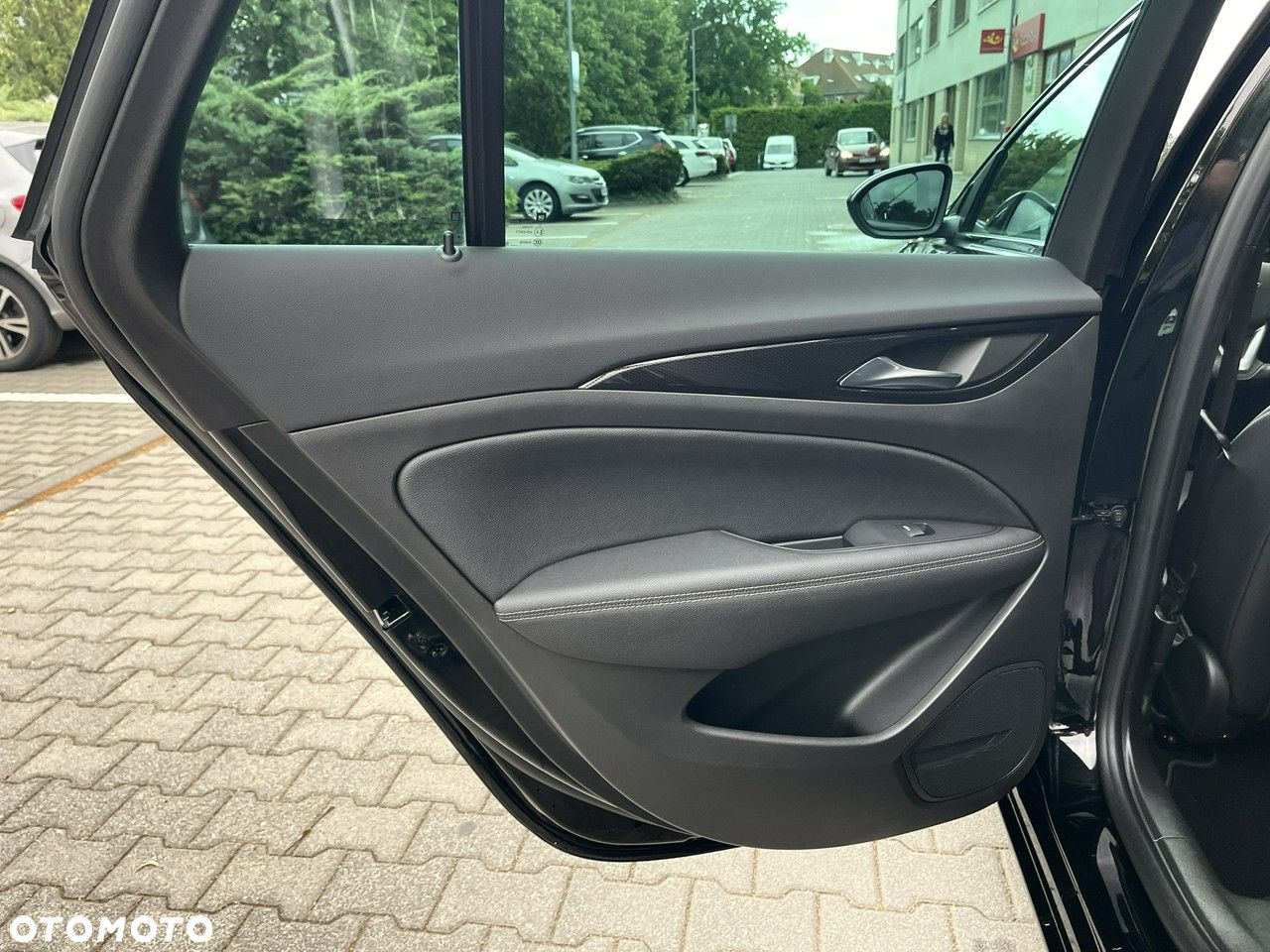 Opel Insignia - 23