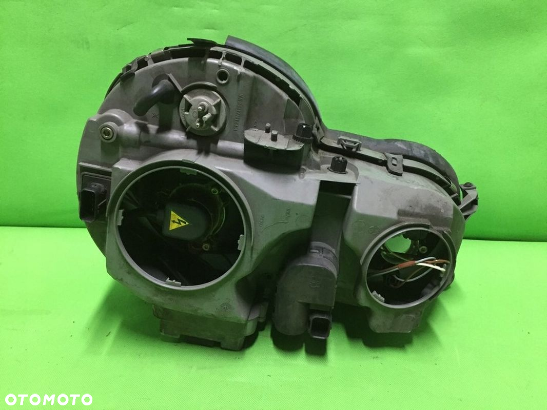 Mercedes E-klasa W210/99-03 Lift Lewy Xenon Europa - 7