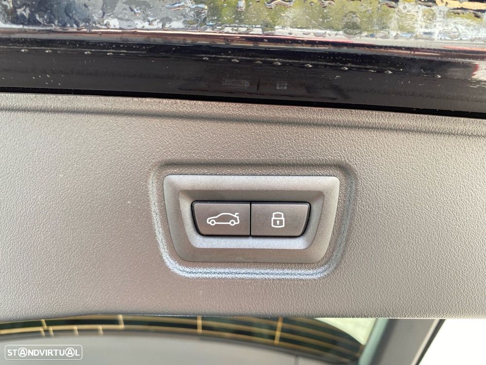 BMW 530 e Pack Desportivo M - 25