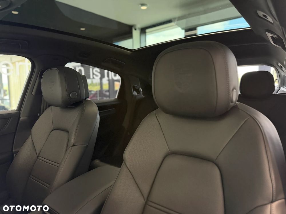 Porsche Cayenne Black Edition - 22