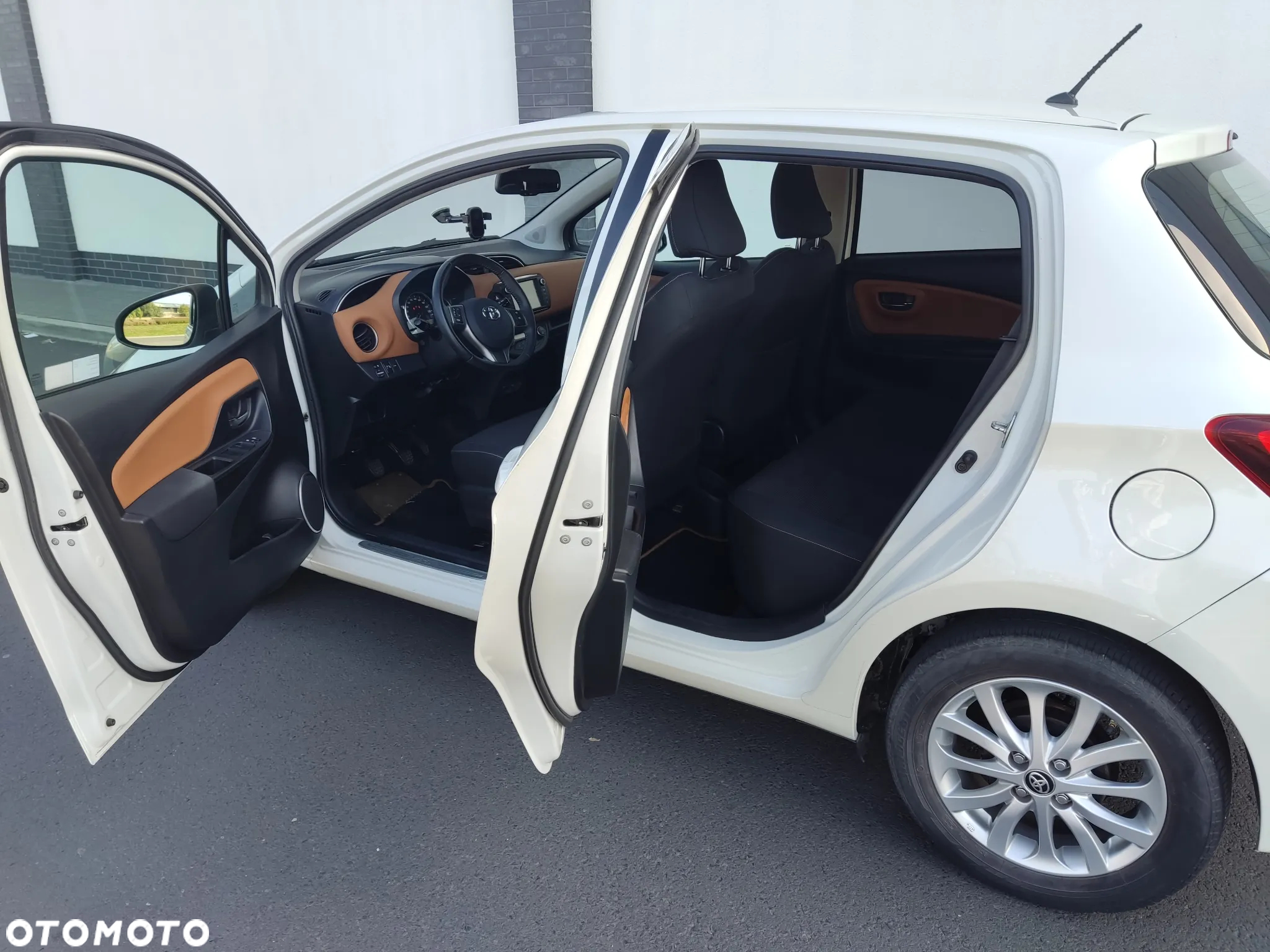 Toyota Yaris 1.33 Prestige - 11