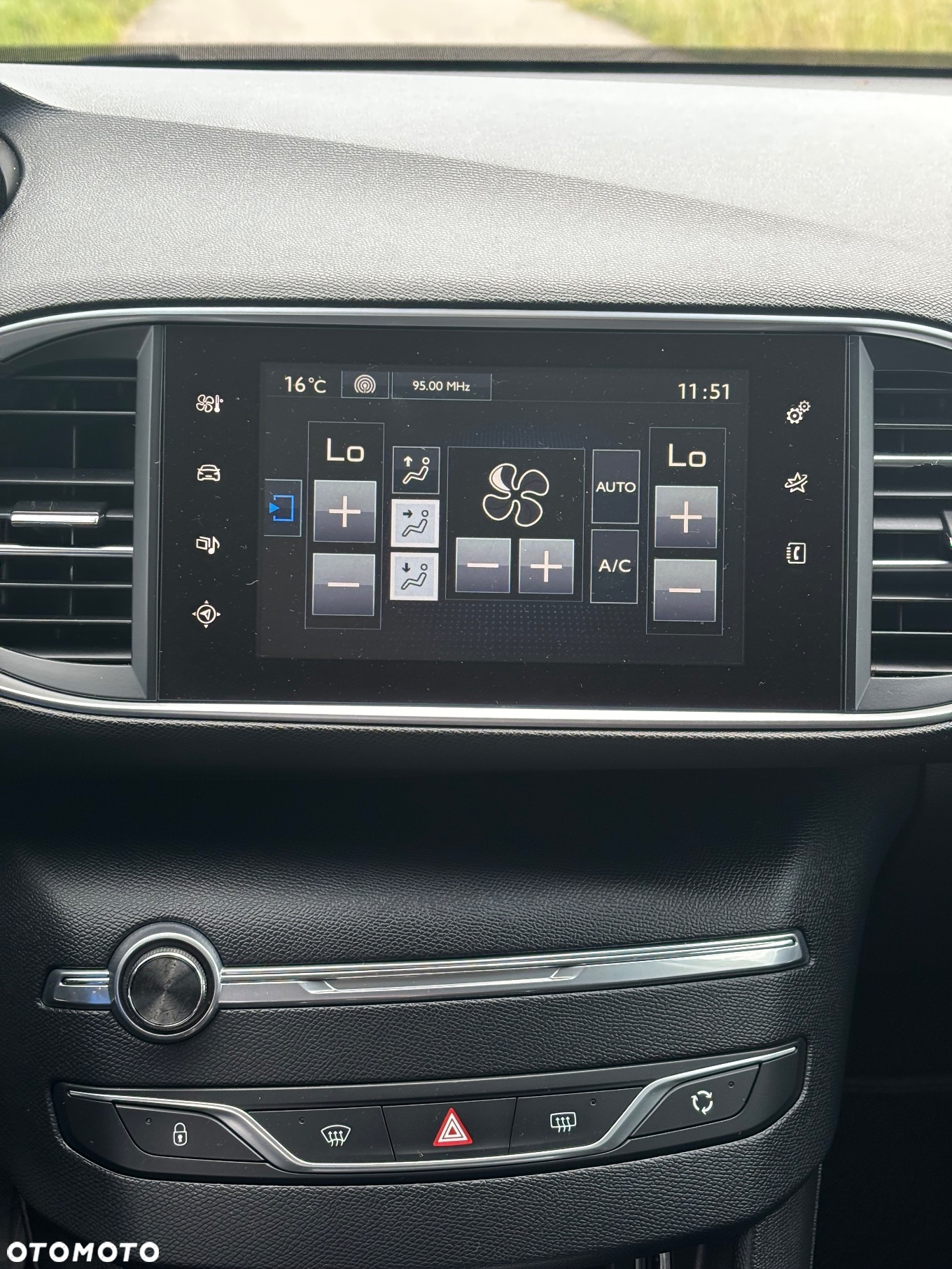 Peugeot 308 1.6 e-HDi Active S&S - 13