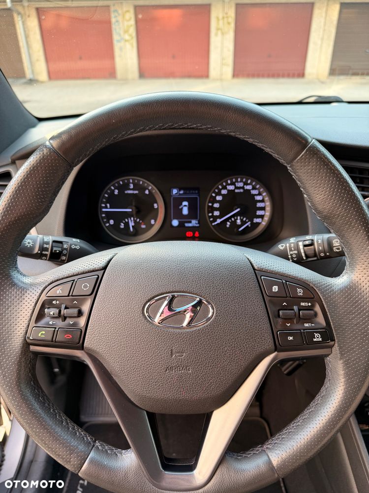 Hyundai Tucson 1.7 CRDI BlueDrive GO 2WD DCT - 33