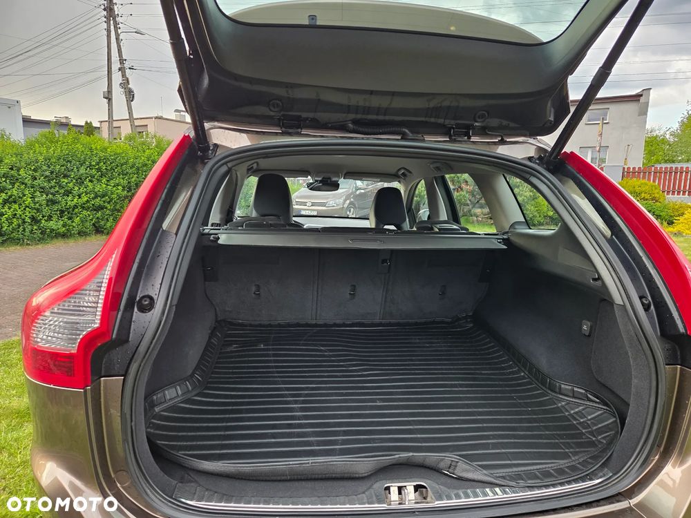 Volvo XC 60 D3 Drive-E Momentum - 15