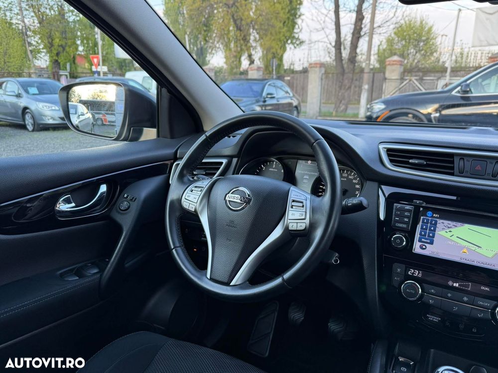 Nissan Qashqai 1.6 DCI N-Connecta - 13