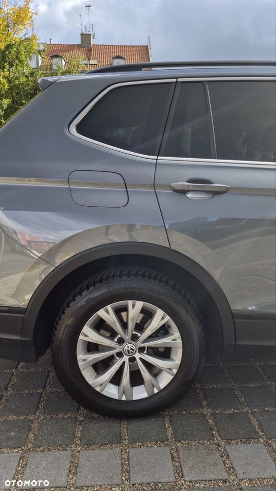 Volkswagen Tiguan - 12