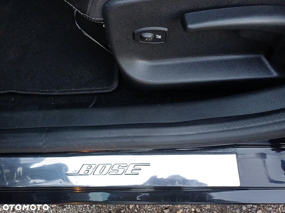 Renault Megane Grandtour TCe 130 BOSE Edition - 18