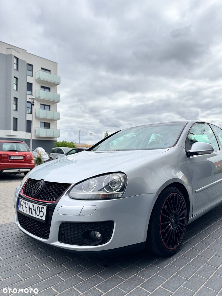 Volkswagen Golf 1.9 TDI DPF GT Sport - 4