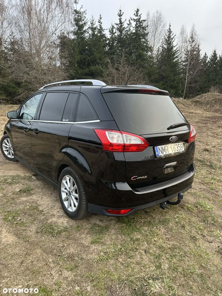 Ford Grand C-MAX - 3