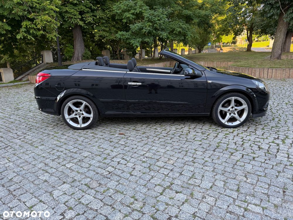 Opel Astra 1.6 Innovation - 21