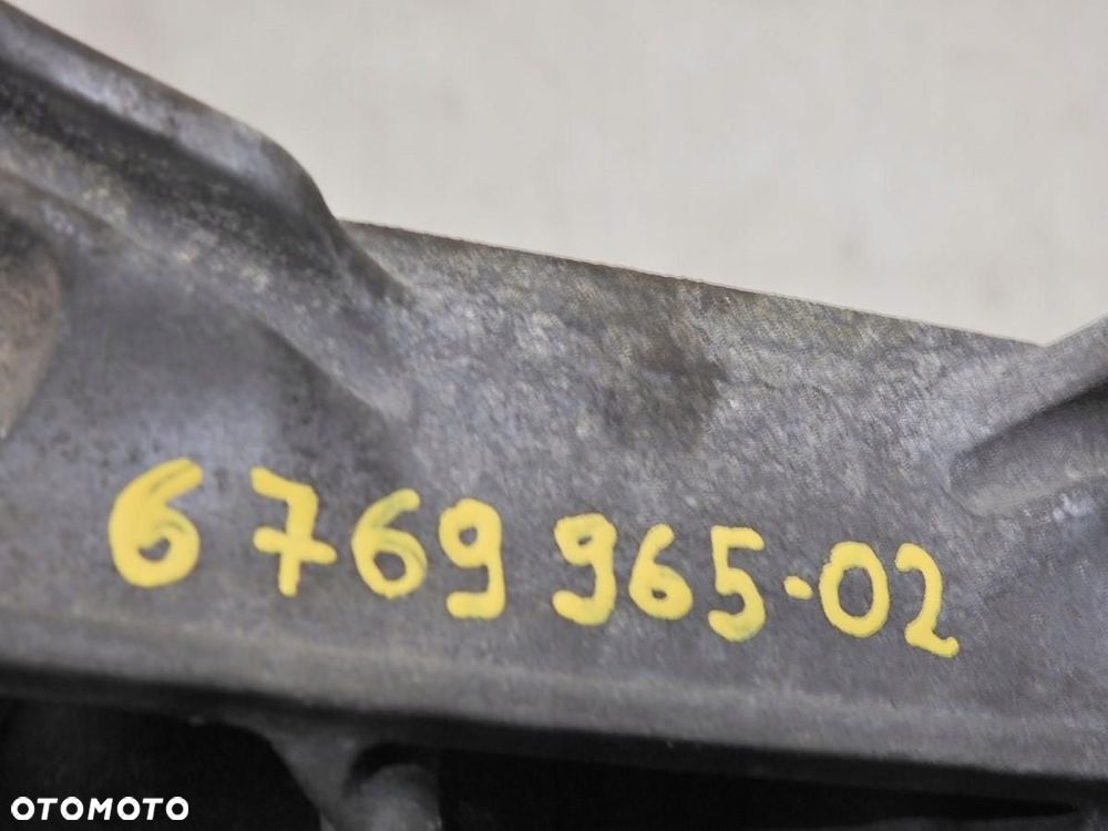 ŁAPA SKRZYNI AUTOMAT BMW E61 2.5i 6769965 - 5