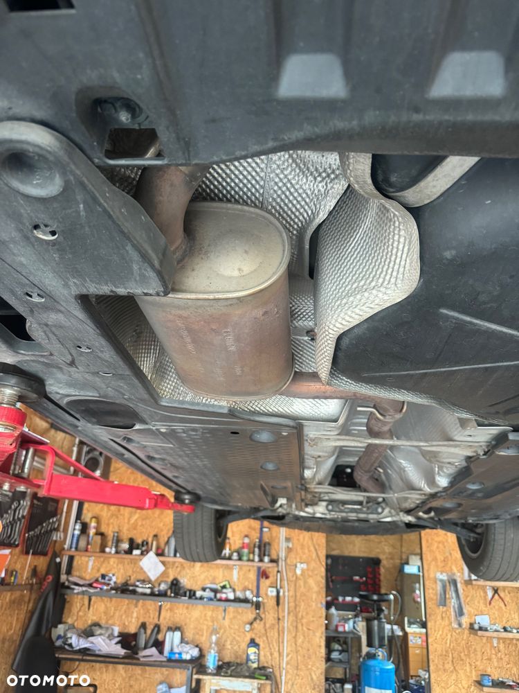 Volkswagen Passat 2.0 TDI DSG BlueMotion Technology Highline - 28