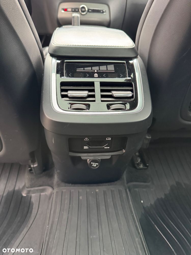 Volvo XC 90 - 22