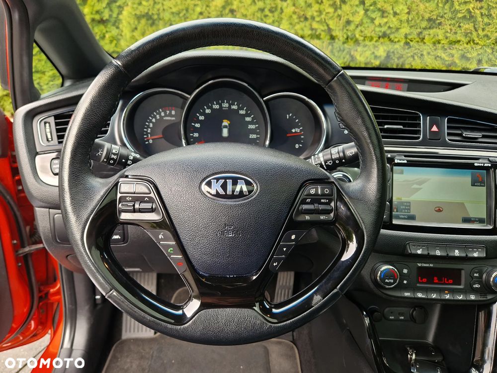 Kia Ceed - 23