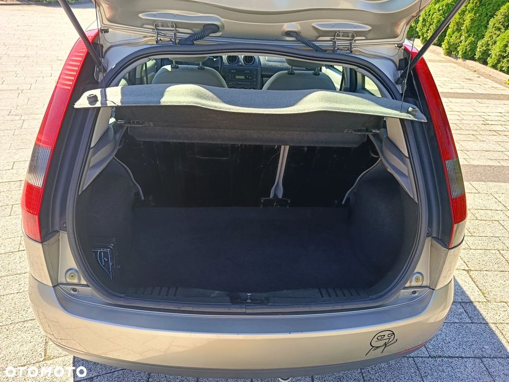 Ford Fiesta 1.3 Ambiente - 12